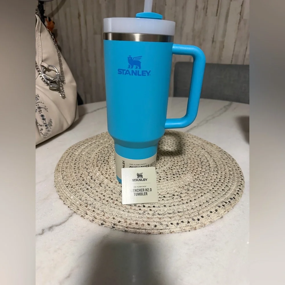 Stanley authentic OG Aqua Blue Tumbler with Handle - Picture 6 of 6